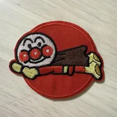 アンパンマン　ワッペン　アップリケ　赤