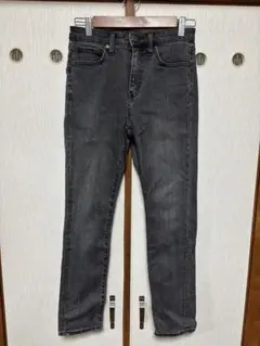 UNIQLO スキニーストレートパンツ グレー