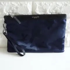 極美品 MICHAEL KORS マイケルコース クラッチバッグ 迷彩柄