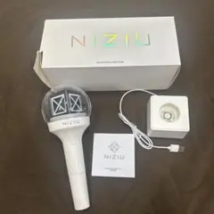 NiziU OFFICIAL LIGHT STICK ペンライト 充電スタンド - メルカリ