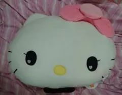 ハローキティ　ダイカットクッションのサムネイル