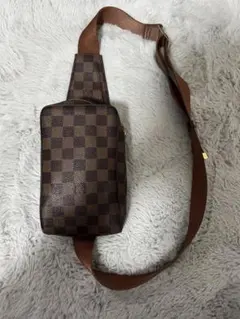 LOUIS VUITTON 路易威登 腰包 臀包
