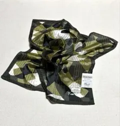 pierre cardin 幾何学模様 ハンカチ シルク混 スカーフにも