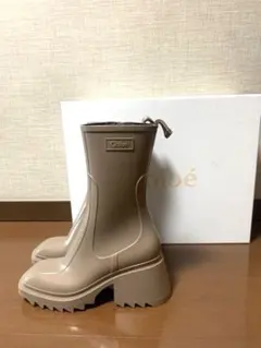 【Orseille様専用】Chloe クロエ Betty レインブーツ　ベージュのサムネイル