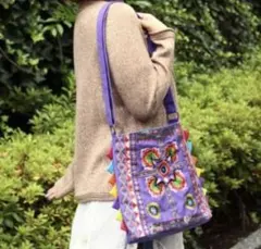 チャイハネ　刺繍ショルダーバッグ　スパンコール　Amina アミナのサムネイル
