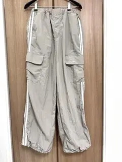 shrita サイドライン　ナイロンパンツ　グレー