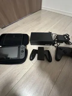 Nintendo Switch 本体 + ドック + ケース + コントローラー