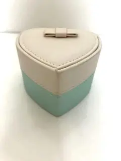 【未使用品】ハート型アクセサリーケース