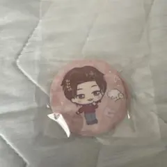 SEVENTEEN サンリオ 缶バッジ ウジ