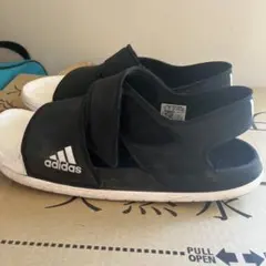 adidas スポーツサンダル ブラック