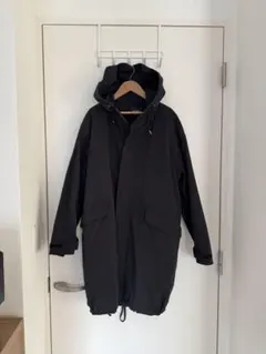 BEAMS ブラックナイロンジャケット フード付き