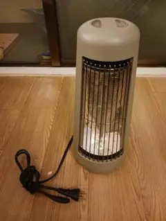 ±0 プラスマイナスゼロ 電気ヒーター 本体のサムネイル
