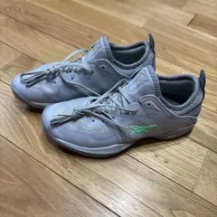 バスケットボールシューズ グレー