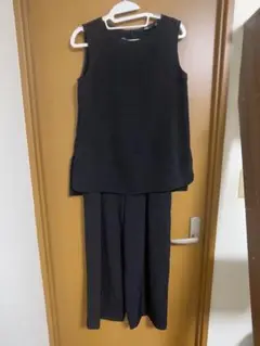 完売品：ユニクロ　UNIQLO ドレープ生地セットアップ3色セット