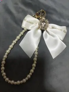 メゾンドフルール Maison de FLEUR リボンパールキーホルダー