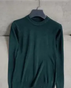 ダークグリーン クルーネックニットセーター