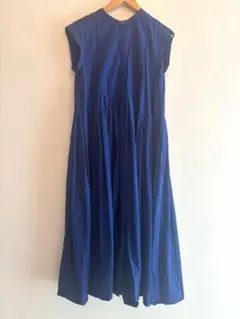 美品 イッセイミヤケ ワンピース ボートネックイレギュラーヘム 紺