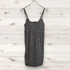 O255【ユニクロ】UNIQLO キャミワンピース（M）総柄 花柄 黒 カップ付