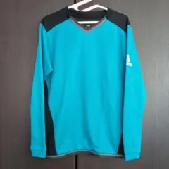 adidas 青 Vネック シャツ　130cm