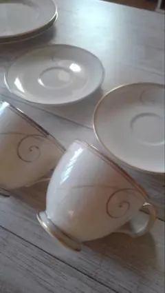 【未使用】Noritake　ノリタケ カップ&ソーサー　２客&大皿セット