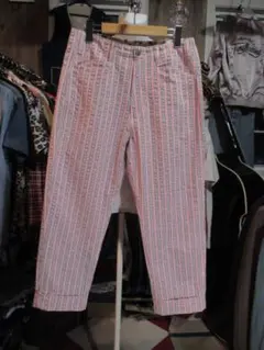 新品 タグ付 BEN DAVIS ストライプ クロップドパンツ 日本製 赤×白のサムネイル