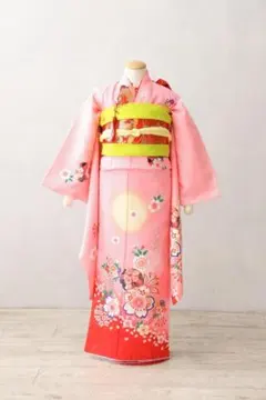 七五三に★正絹　七歳　四つ身　ピンク色に暈し染め　花尽くし　手描き友禅 七五三に☆正絹四つ身 濃ピンク色に暈し染め 花尽くし 手描き友禅 7歳
