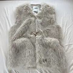ZARA ファーベスト Mサイズ