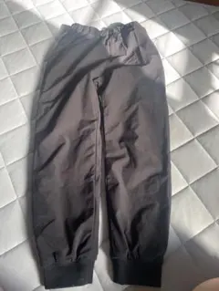 GU ￼キッズ　￼￼ボアパンツ