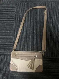 SHOO LA RUE フリンジ付きショルダーバッグ ベージュ