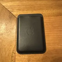 Apple 純正 レザーウォレット