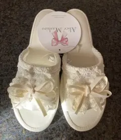 眞白ありす リボン付きルームシューズ