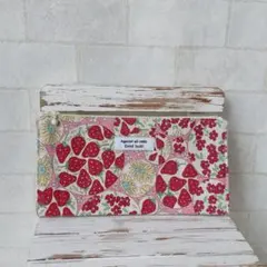 ファスナーポーチ・長財布（いちごピンク）