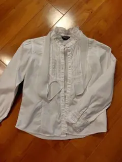 COMME CA ISMリボン付きフリルシャツ白 130cmのサムネイル