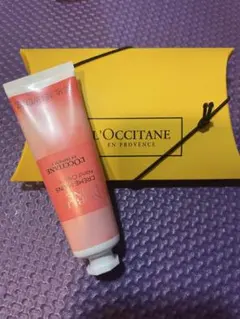 お買い得！L'OCCITANE ハンドクリーム 30ml ギフトボックス付き