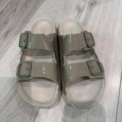 ECCO ダブルストラップ サンダル グレージュのサムネイル