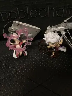 ワンピース フィギュアキーホルダー　ルフィ　ハンコック