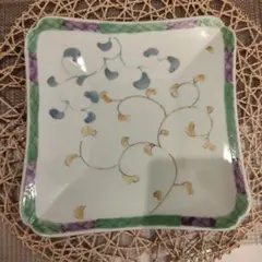 有田花柄 四角い皿 約20cm