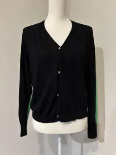 美品☆センソユニコVOYAGESのブラック/グリーン Vネックカーディガンのサムネイル