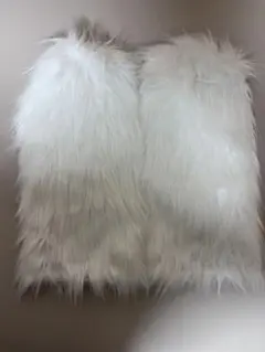 ホワイトファー レッグウォーマー