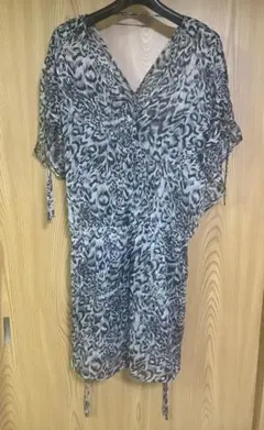 ワンピース レオパード グレー ヒョウ柄 透け感 ドレス 膝丈 半袖 ゆったり