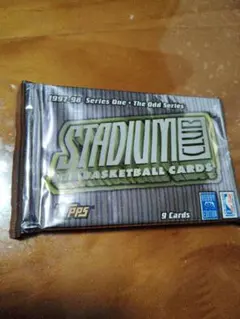 STADIUM CLUB 1997-98 バスケットボールカード 9枚入り