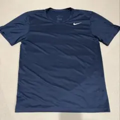 NIKE ドライフィットTシャツ　ネイビー
