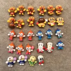 アンパンマン バスボールフィギュア　28体