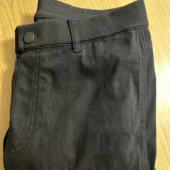 UNIQLOウルトラストレッチクロップドレギンスパンツ　黒