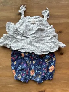 petit main フリル付きタンクトップと花柄ショートパンツ セット