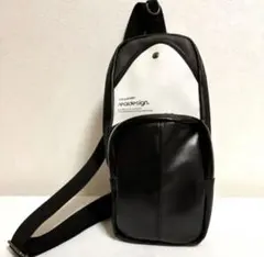 メンズ　ボディバッグ　モノトーンカラー