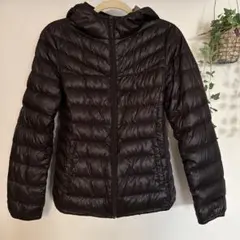 [ユニクロ]プレミアムダウン使用 フード付きダウンジャケット