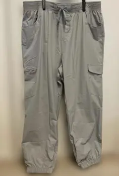 レディース　ライトグレー　カーゴパンツ　ジッパーポケット付き　4ポケット　2XL