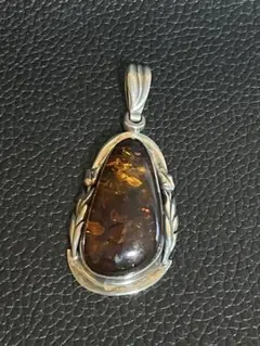 Item thumbnail for item f475f7fb-51b6-4a3e-8eca-66ec39d9af51