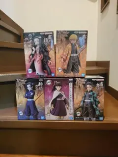 お買い得‼️ 鬼滅の刃 フィギュア 6体セット‼️ 伊之助は箱無しです。